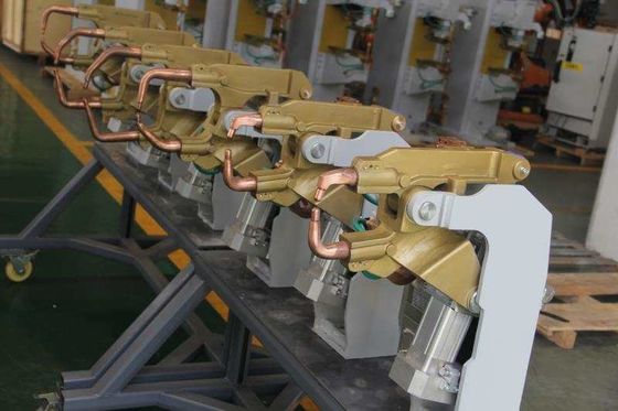แบบพกพา 100KVA X Type Robotic Spot Welding Gun ความถี่กลาง